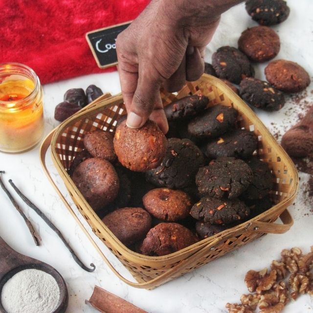 Dark Chocolate and Nut Cookies - Semi Sweet Choconut Cookies